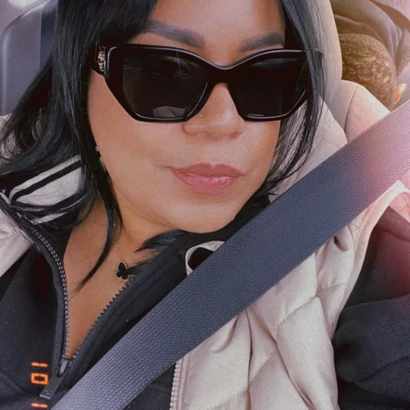 Tory Burch Black Sunglasses with Orange Case - Picture 6 of 7